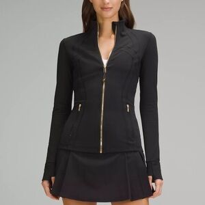 Lulu define jacket